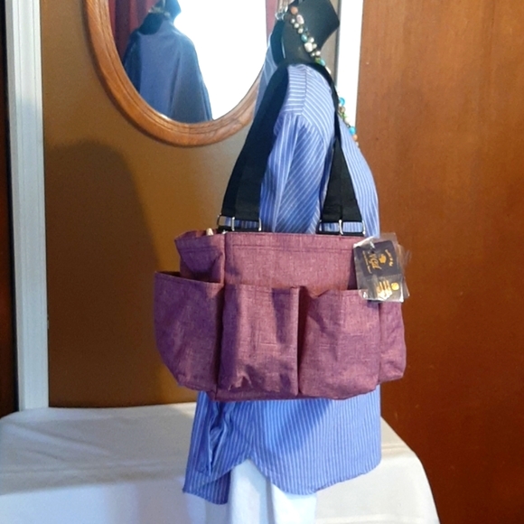 N gil Handbags - Purple Organizer tote.    Smoke free home